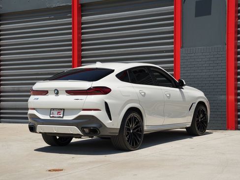 Used 2023 BMW X6 xDrive40i w/ M Sport Package AWD/4WD image 9