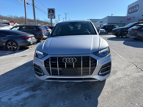 Certified 2023 Audi Q5 2.0T Premium Plus w/ Premium Plus Package AWD/4WD image 2
