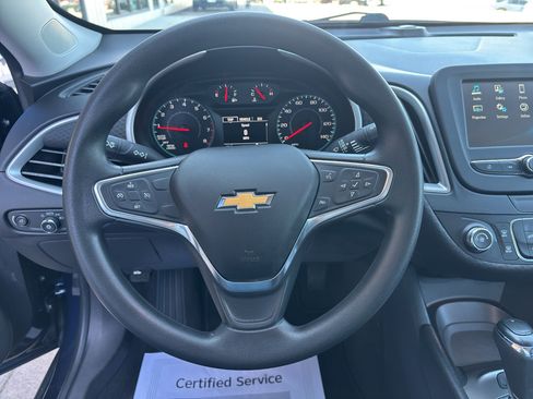 Used 2018 Chevrolet Malibu LS FWD image 14