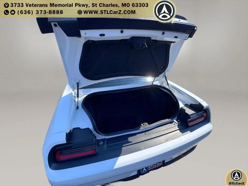 Used 2016 Dodge Challenger R/T Scat Pack RWD image 12