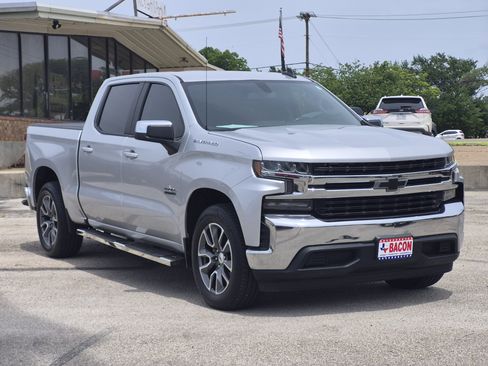 Used 2020 Chevrolet Silverado 1500 LT w/ Texas Edition RWD image 3