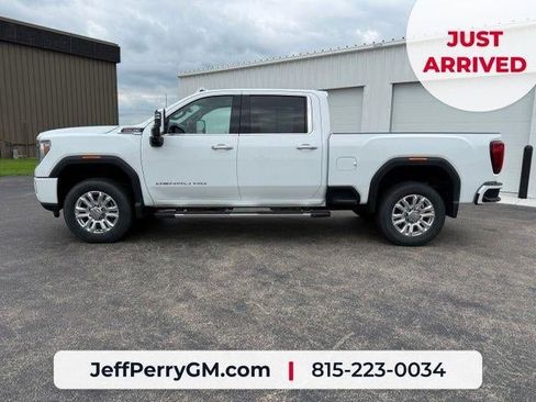 Used 2021 GMC Sierra 2500 Denali w/ Denali Ultimate Package AWD/4WD image 10