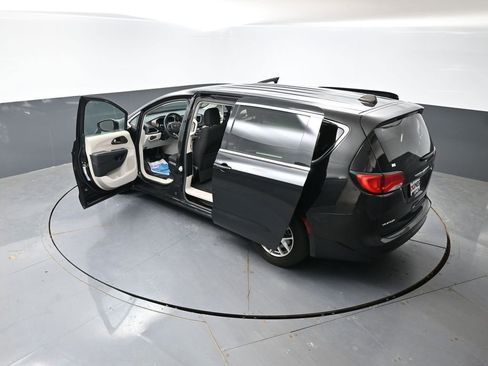 Used 2023 Chrysler Voyager LX FWD image 59