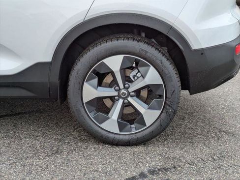 New 2026 Volvo XC40 B5 Plus w/ Protection Package Premier image 6