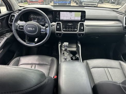 Used 2023 Kia Sorento S FWD image 15