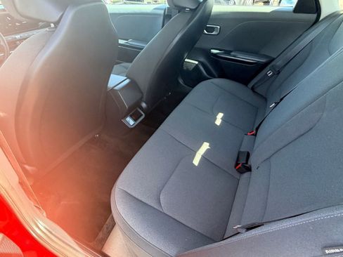 Used 2025 Kia K4 FWD image 14