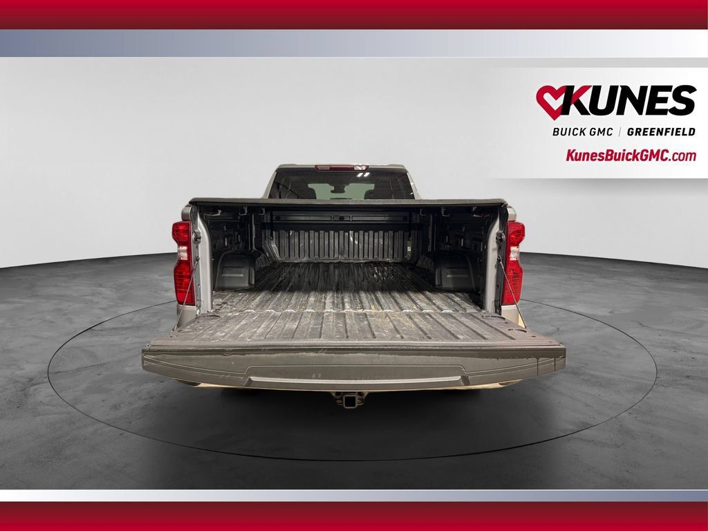 Used 2024 Chevrolet Silverado 1500 LT AWD/4WD image 38
