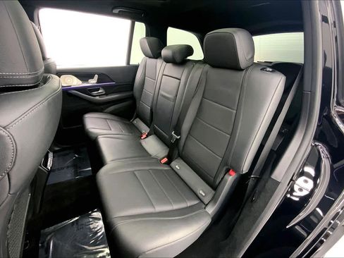 Certified 2024 Mercedes-Benz GLS 450 4MATIC image 17