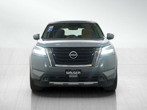 Used 2022 Nissan Pathfinder Platinum image 8