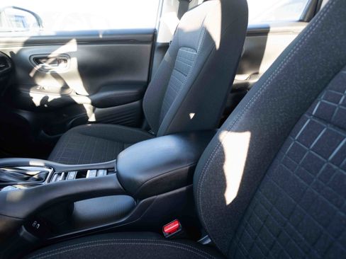 Certified 2024 Honda HR-V LX image 10