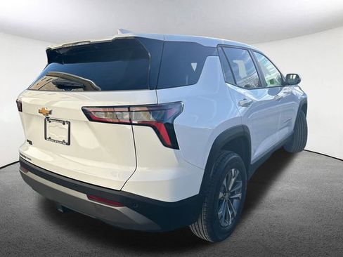 Used 2025 Chevrolet Equinox LT image 13