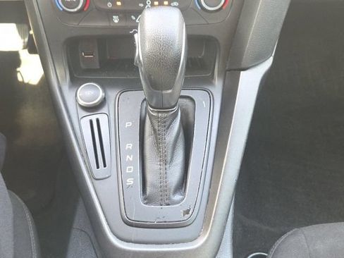 Used 2017 Ford Focus SEL FWD image 25
