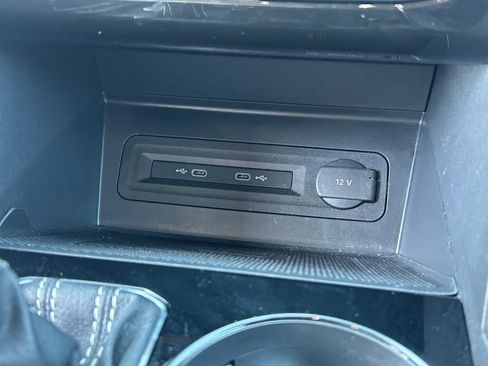 Used 2023 Volkswagen Atlas Cross Sport SEL R-Line image 37