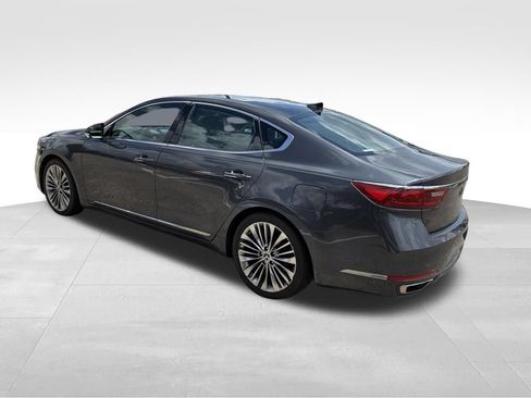 Used 2018 Kia Cadenza Limited FWD image 3