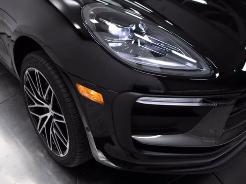 Certified 2026 Porsche Macan Turbo AWD/4WD image 12