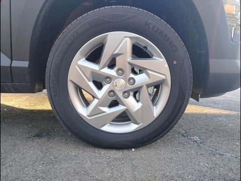 New 2026 Hyundai Kona SE image 9