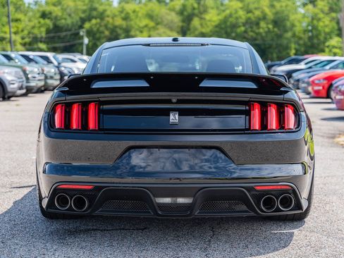 Certified 2020 Ford Mustang Shelby GT350 w/ Technology Package image 6