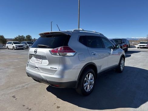 Used 2015 Nissan Rogue SV image 8