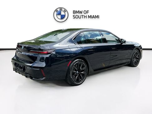 Certified 2023 BMW 740i image 7