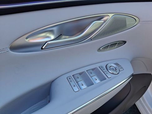 Used 2026 Genesis GV70 2.5T Advanced image 16