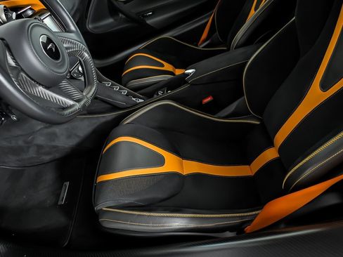 Used 2022 McLaren 720S Performance RWD image 17