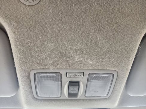 Used 2022 Hyundai Venue SEL w/ Cargo Package image 18