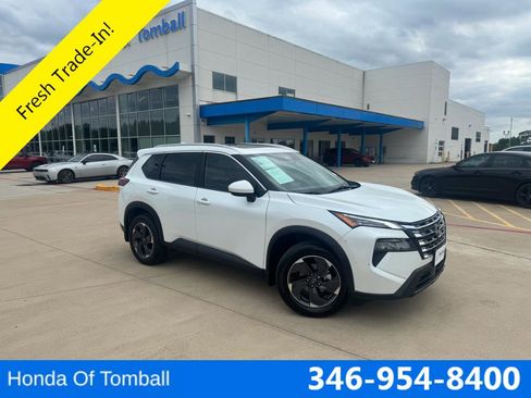 Used 2025 Nissan Rogue SV w/ SV Premium Package FWD image 1