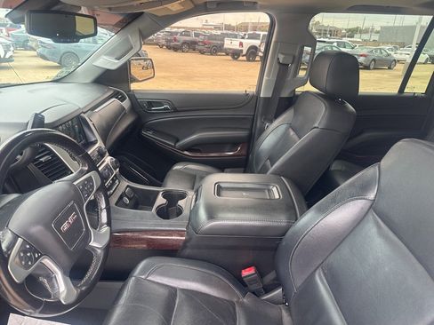 Used 2019 GMC Yukon XL SLT image 40