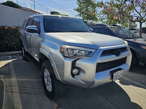 Used 2016 Toyota 4Runner SR5 Premium image 5
