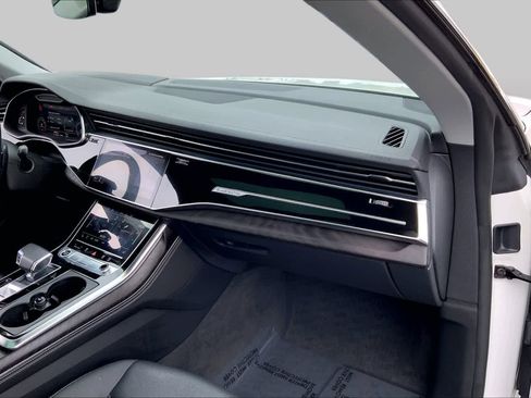 Used 2023 Audi Q8 Prestige w/ Prestige Package AWD/4WD image 18
