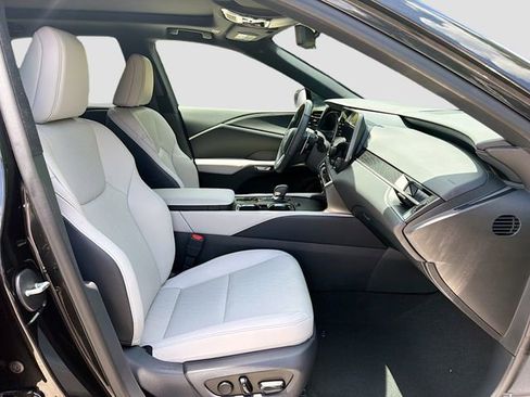 Used 2023 Lexus RX 350 Premium Plus w/ Accessory Package (K3) FWD image 16