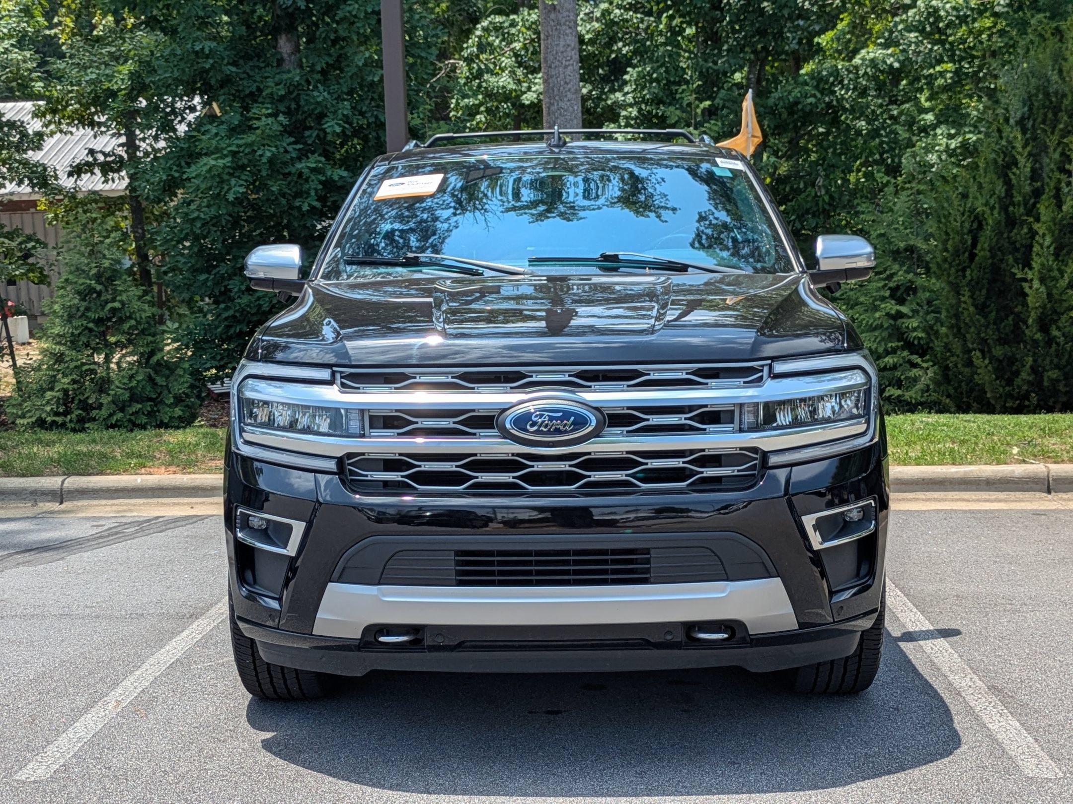 Used 2023 Ford Expedition Platinum AWD/4WD image 7