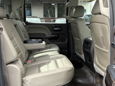 Used 2015 GMC Sierra 2500 Denali w/ Duramax Plus Package AWD/4WD image 16