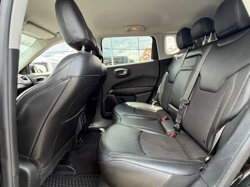 Used 2019 Jeep Compass Latitude w/ Popular Equipment Group AWD/4WD image 27