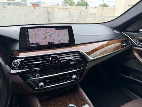 Used 2019 BMW M550i xDrive AWD/4WD image 19