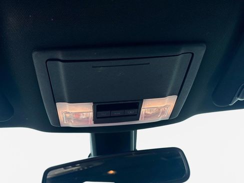 Used 2018 Ford Explorer Limited w/ Equipment Group 301A image 22