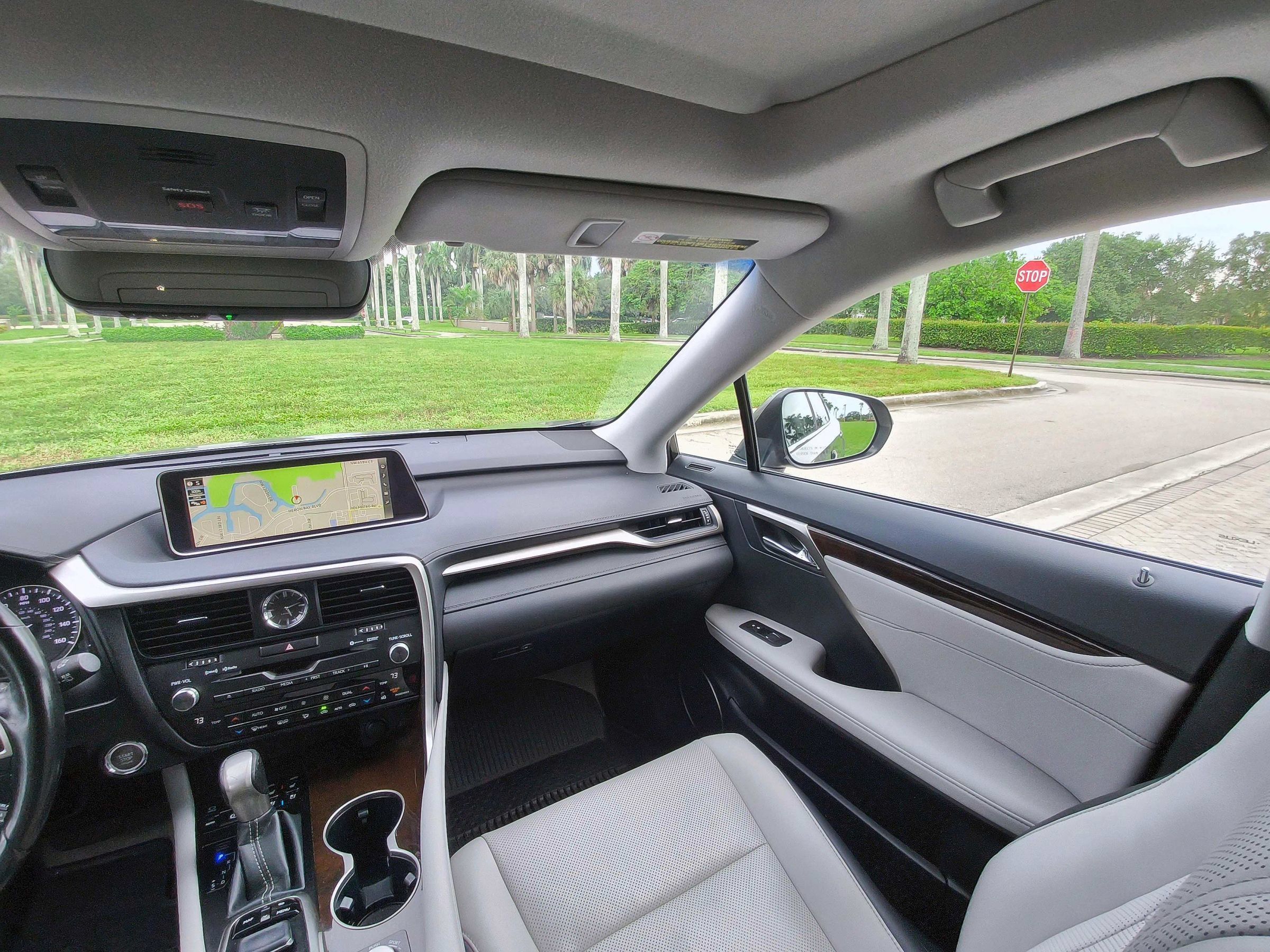 Used 2019 Lexus RX 350 AWD w/ Navigation Package image 28