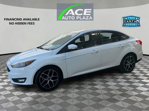 Used 2018 Ford Focus SEL image 2