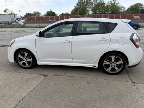 Used 2009 Pontiac Vibe GT FWD image 8