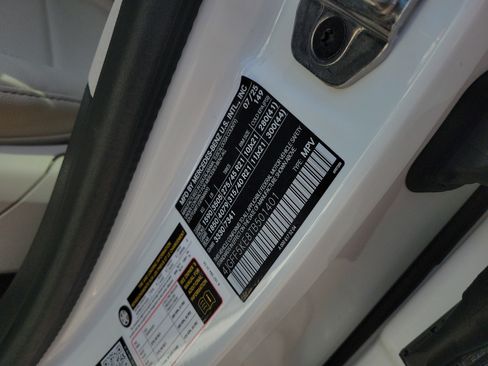 Certified 2026 Mercedes-Benz GLS 450 4MATIC image 34