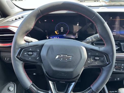 Used 2024 Chevrolet TrailBlazer RS w/ Convenience Package image 21