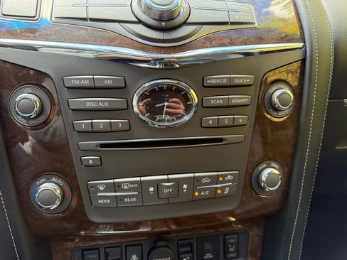 Used 2017 INFINITI QX80 2WD w/ Driver Assistance Package image 26