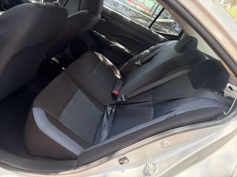 Used 2025 Nissan Versa SV FWD image 38