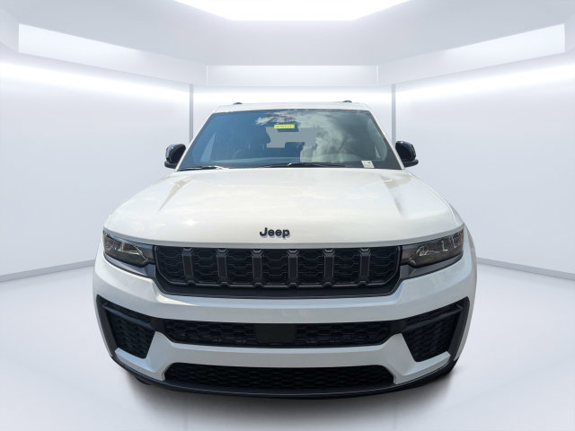 New 2026 Jeep Grand Cherokee Altitude AWD/4WD image 8