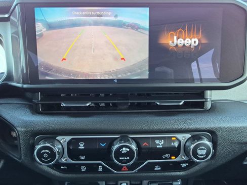 Certified 2025 Jeep Wrangler Unlimited Sport AWD/4WD image 27