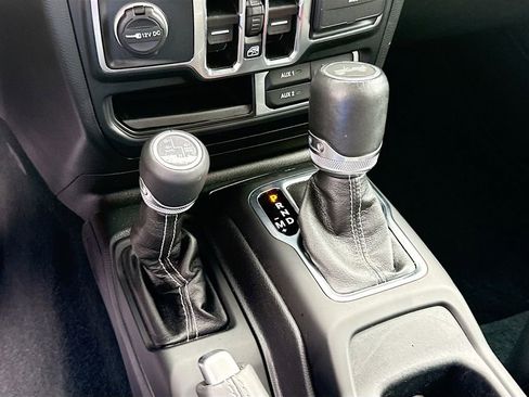 Used 2023 Jeep Wrangler Unlimited Sahara w/ Safety Group AWD/4WD image 18