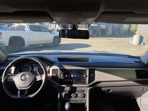 Used 2019 Volkswagen Atlas SE FWD image 13