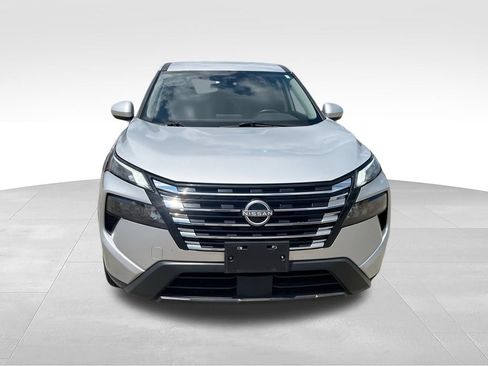 Used 2025 Nissan Rogue SV AWD/4WD image 3