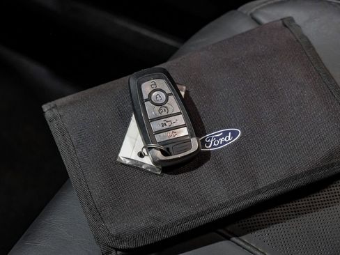 Used 2019 Ford F250 Platinum w/ Platinum Ultimate Package image 68