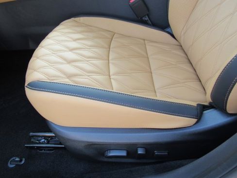 New 2025 Nissan Sentra SV image 13